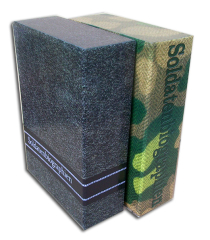 Buchschuber-Paar: Feldgrau und Erbsentarn